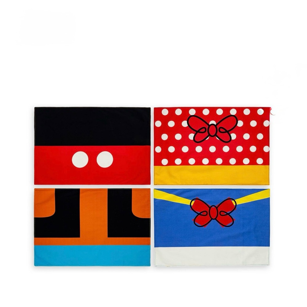 Disney Parks Mickey & Friends Reversible Cotton Placemats Set of 4 Mousewares